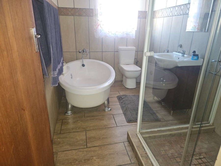 4 Bedroom Property for Sale in Hillcrest Northern Cape